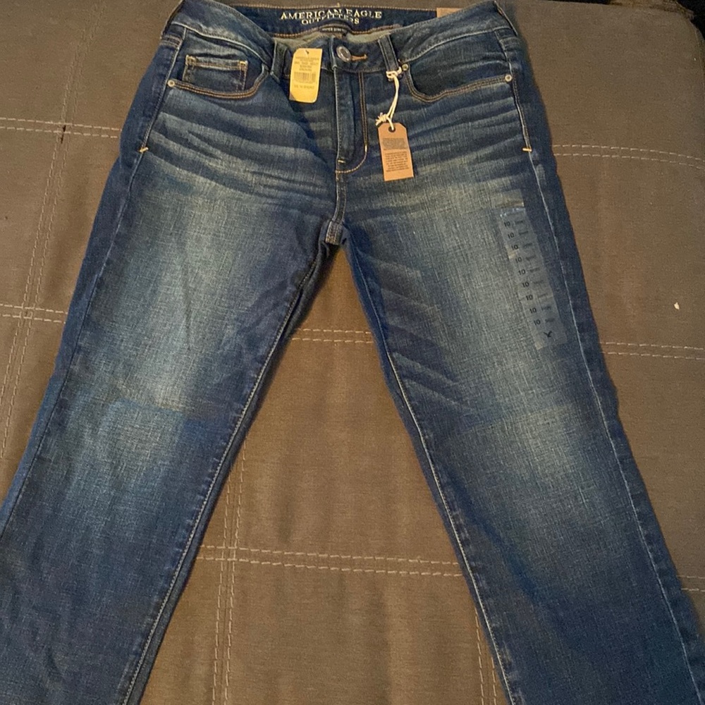 American Eagle Skinny low rise jeans